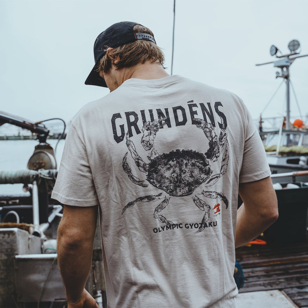 Grundens Dungie Gyotaku SS T-Shirt — authentic fishing lifestyle